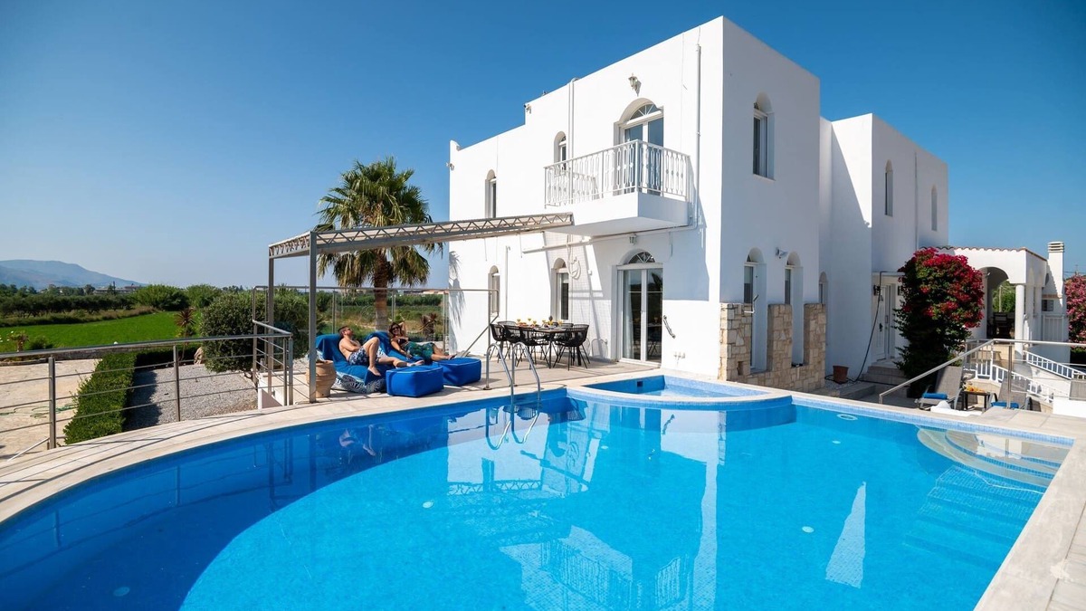 Kavros Villa | Santo Villa, a riveting group sanctuary!