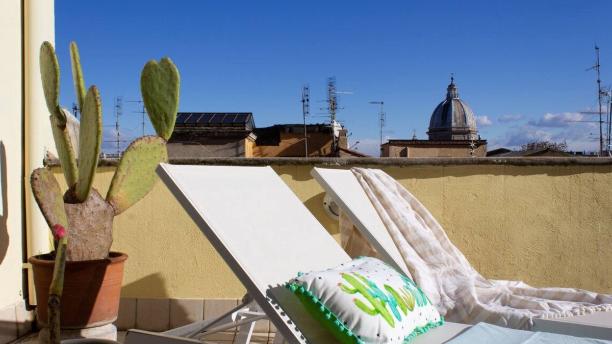 Trastevere Apartment | Santonofrio Romantica, between Trastevere and the Vatican