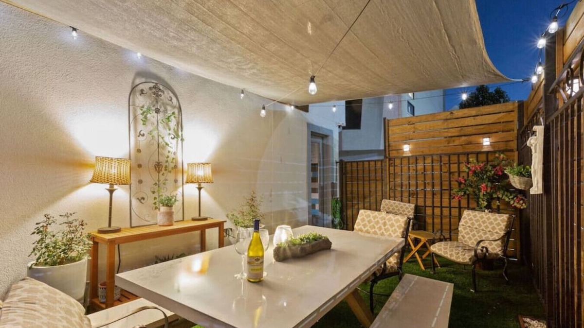 Washington Ave./ Memorial Park House | Santorini; Pets OK, Free Parking; near downtown/Galleria