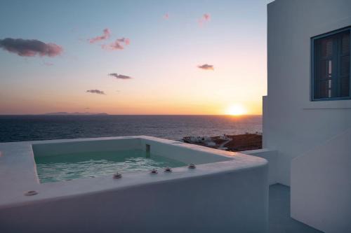 Imerovigli House | Santorini Sea View Apartments