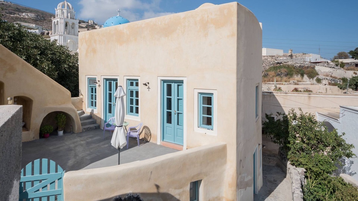Episkopi Gonias House | Santorinio Yellow House