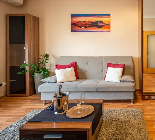 13th District Apartment | Santos 1214 Apartment