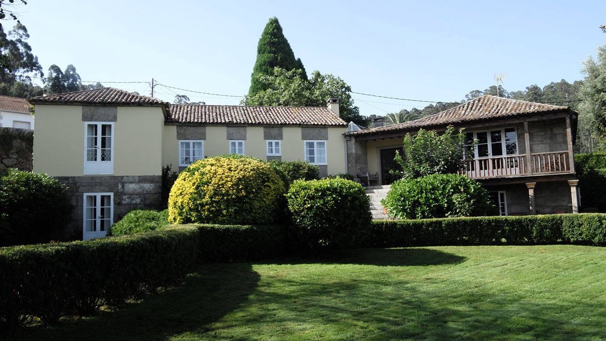 Quintans House | Sanxenxo: Family country house with 6 bedrooms and six bathrooms