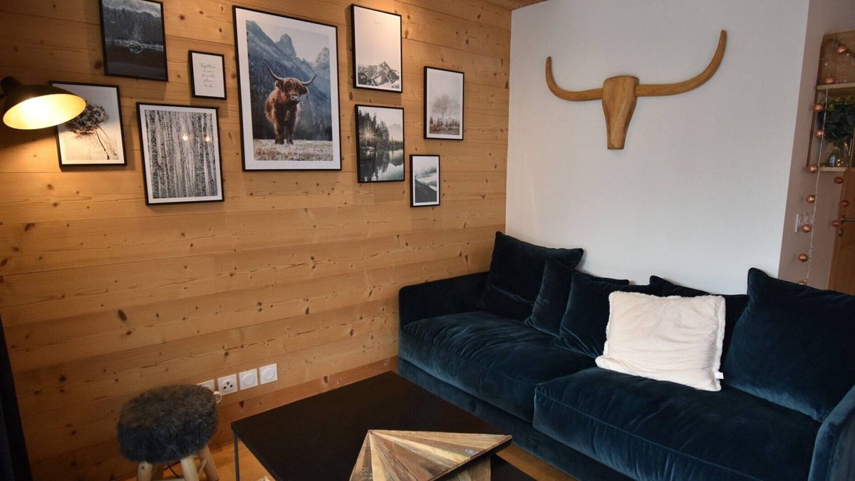 Vaujany Apartment | SAPHIR04 - Two Bedroom Apartment, Sleeps 6