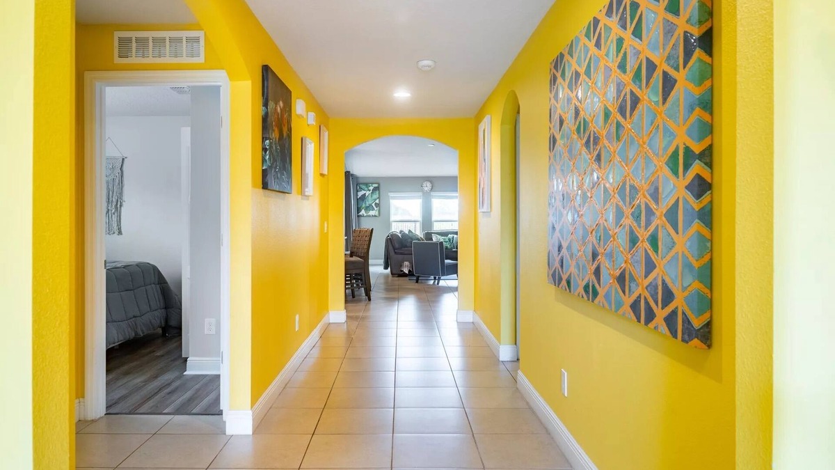 Plymouth House | Sapphire Island/King bed “Rock Springs/Wekiva”