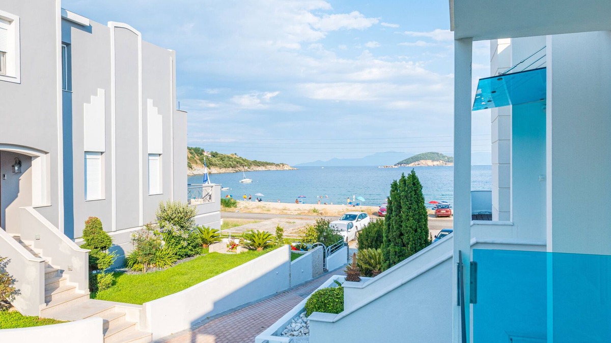 Nea Iraklitsa Villa | Sapphire Luxury Villa