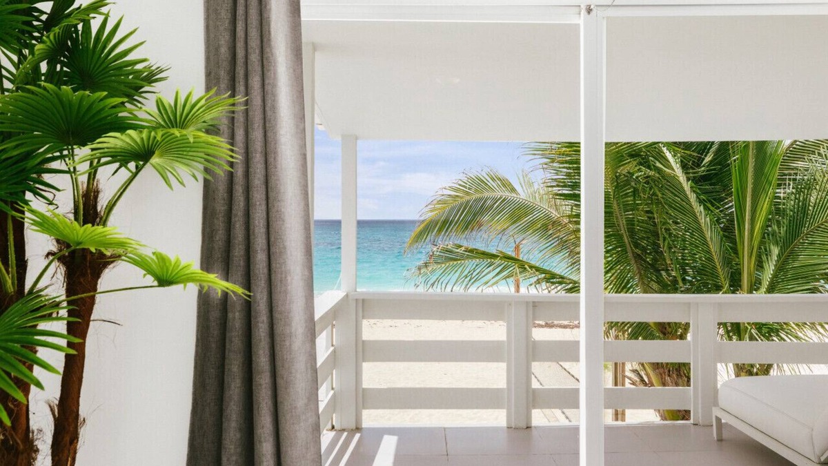 Beacon Hill Hotel | Sapphire Room #3 · CocoVaa Boutique Beach Hotel - Sapphire Suite