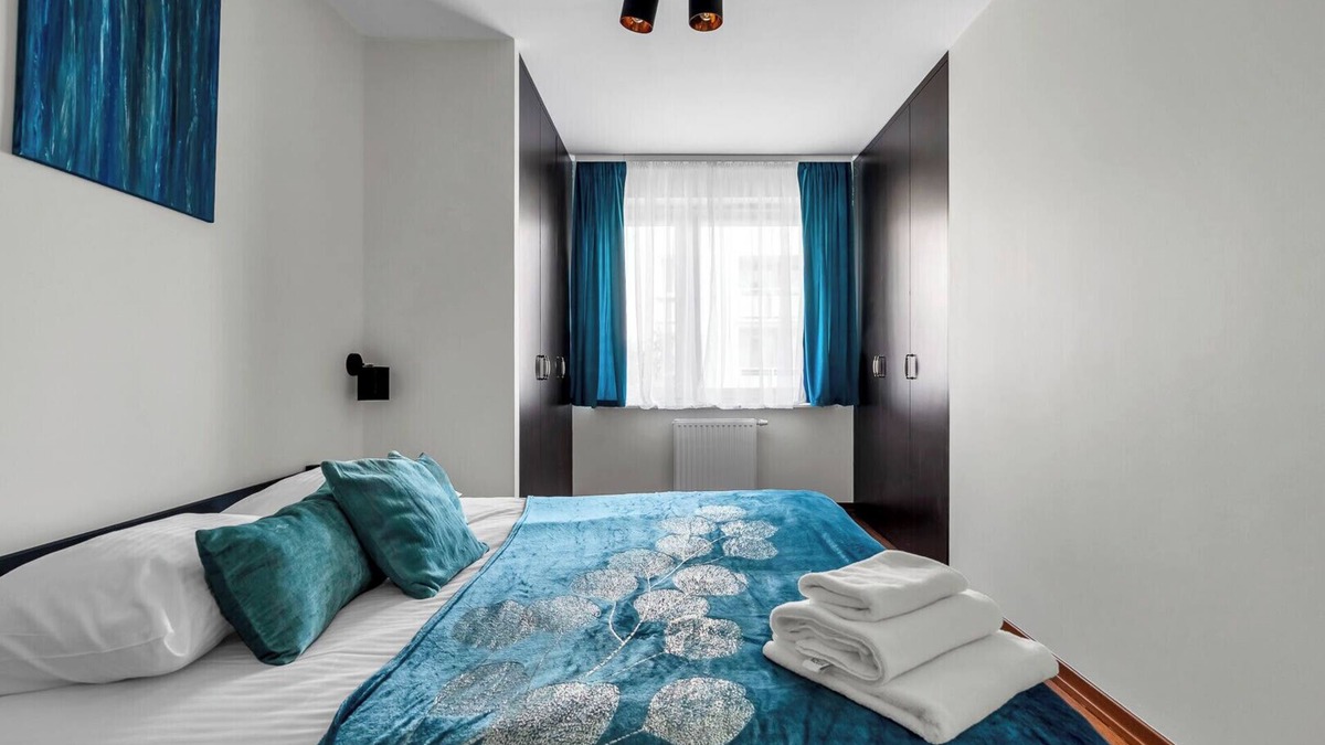 Bialoleka Apartment | Sapphire Sky Deluxe Apartment