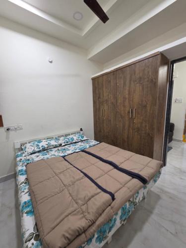 Kondapur Apartment | Saptagiri elite 104