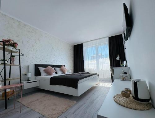 Curtea De Arges Apartment | Sara room