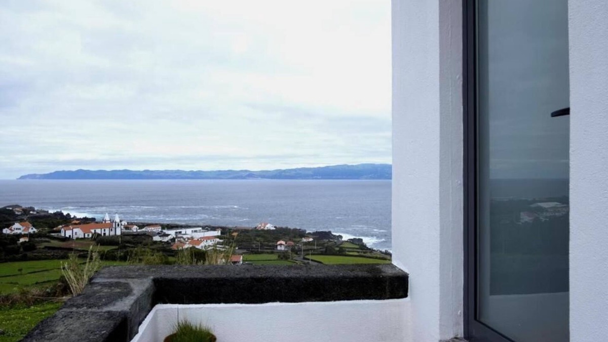 Sao Roque do Pico House | Sara Village - One Bedroom Apartment with Sea View for 4 People