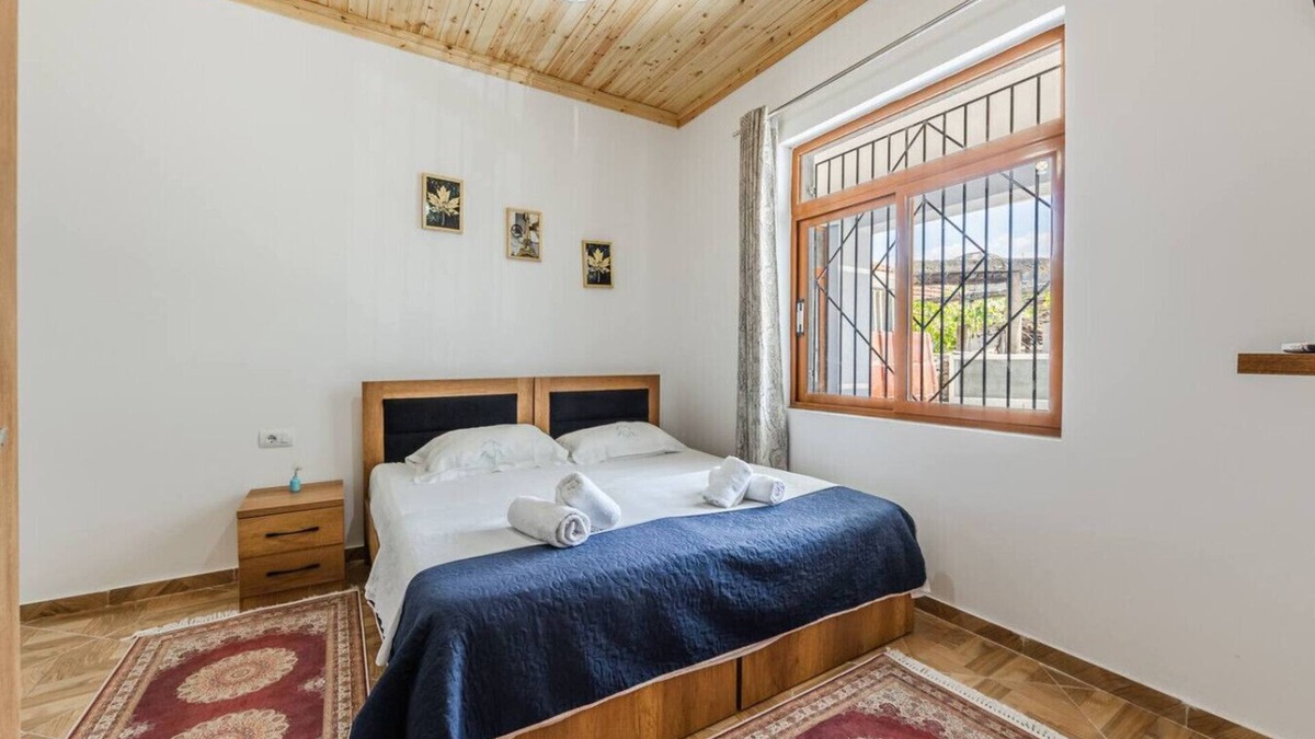 Gjirokaster Apartment | Saraci Rooms 1 by PikHost