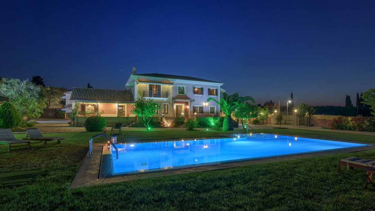 Agia Marina House | Sarakino House with Private Pool