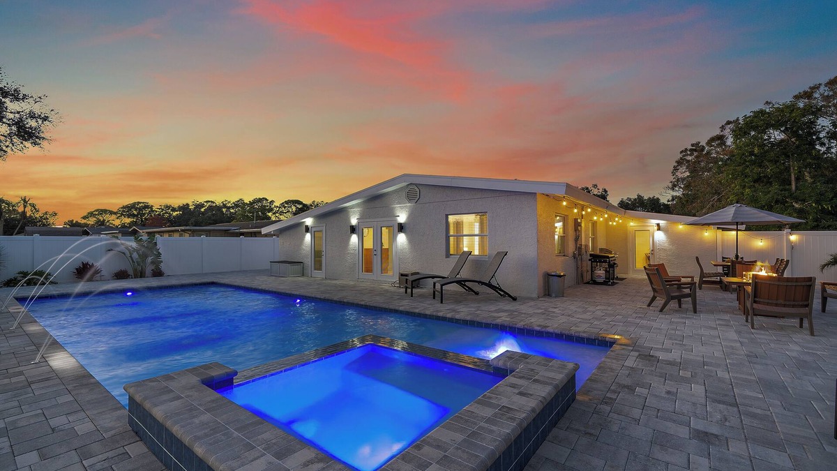 Alta Vista House | Sarasota Memories For a Lifetime, 3 Bedroom, 3 Bathroom With Large Heated Pool