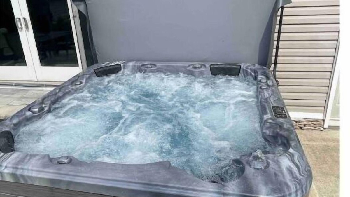 Malta House | Saratoga Lake w/Dock, HotTub, GameRoom &FirePit