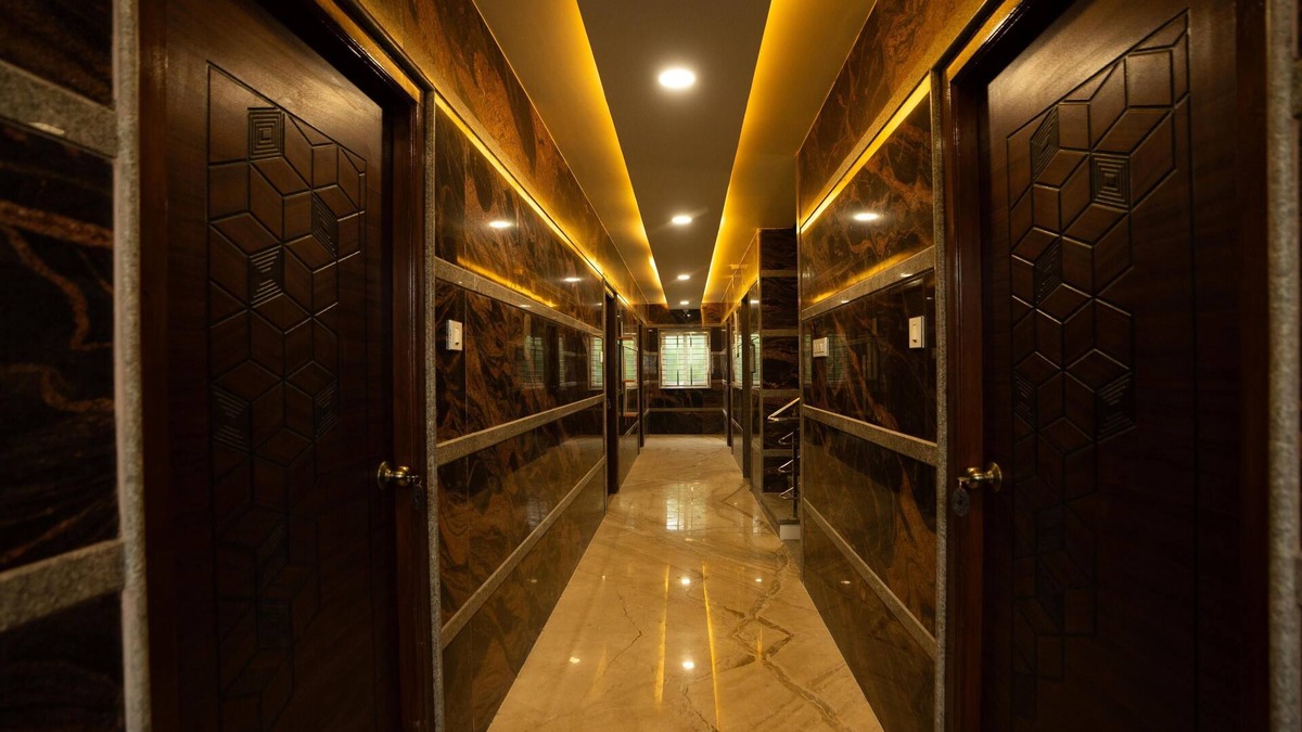 Tambaram Hotel | Saravana Shelters Residency