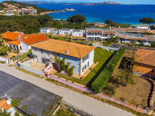 Baja Sardinia Villa | Sardinia Family Villas Villa Lucrezia