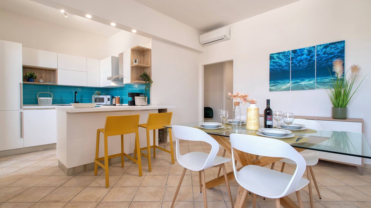 Sassari Apartment | Sardinia Re - Emerald House