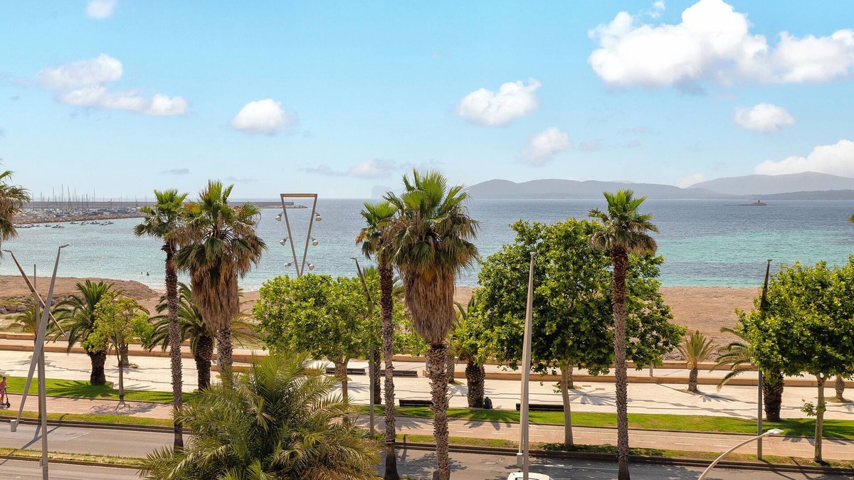 Pivarada Apartment | Sardinia Re - Garibaldi Penthouse - Free Parking