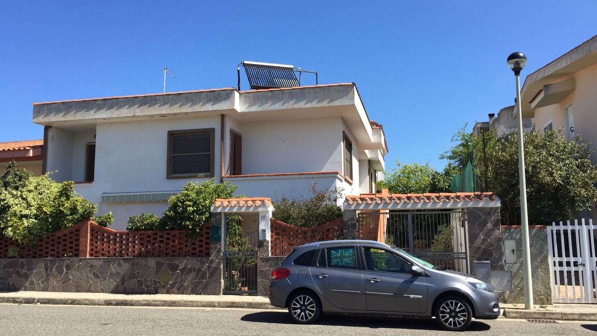 Baratili San Pietro Villa | Sardinia sea holidays single house garden 6/8