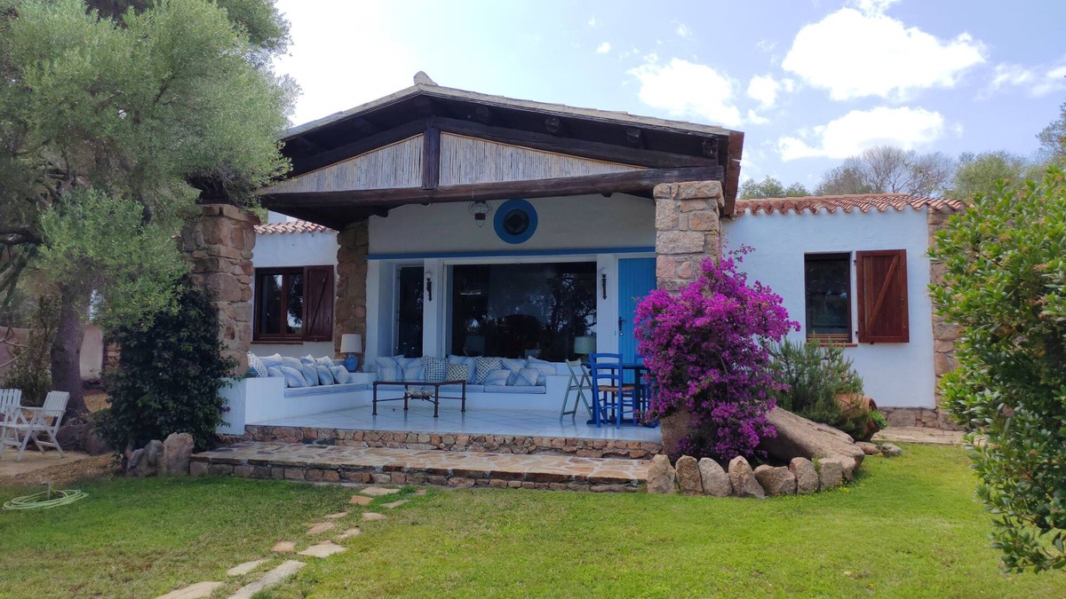 Porto Istana Villa | Sardinian villa surrounded by nature, incomparable view of Porto Istana bay
