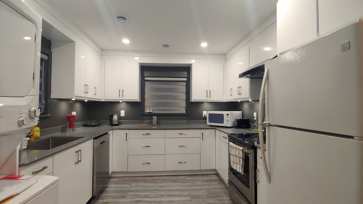 Newton House | Sarla Villa Surrey