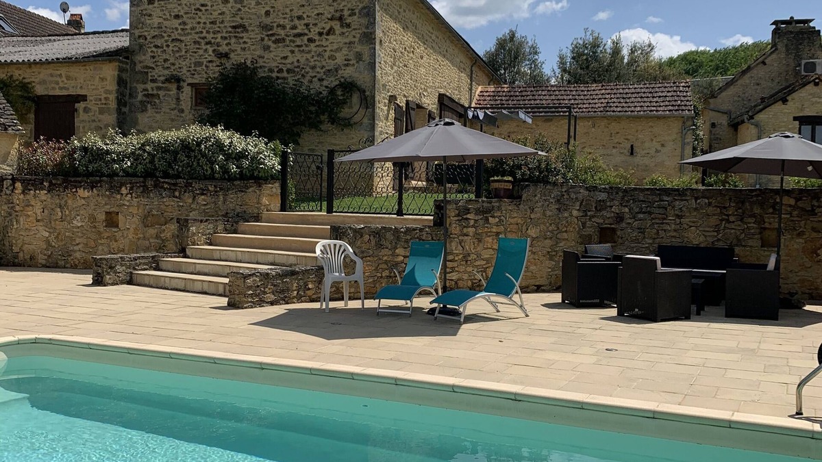 Sarlat-la-Caneda Cottage | Sarlat NEAR PROPERTY STONE CONDITIONING WITH HEATED POOL
