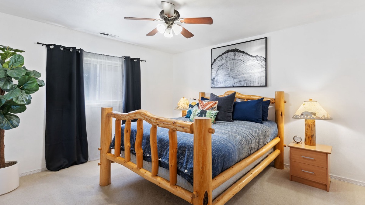 Castle Rock House | Sasquatch Hideaway Gateway to Mt St Helens