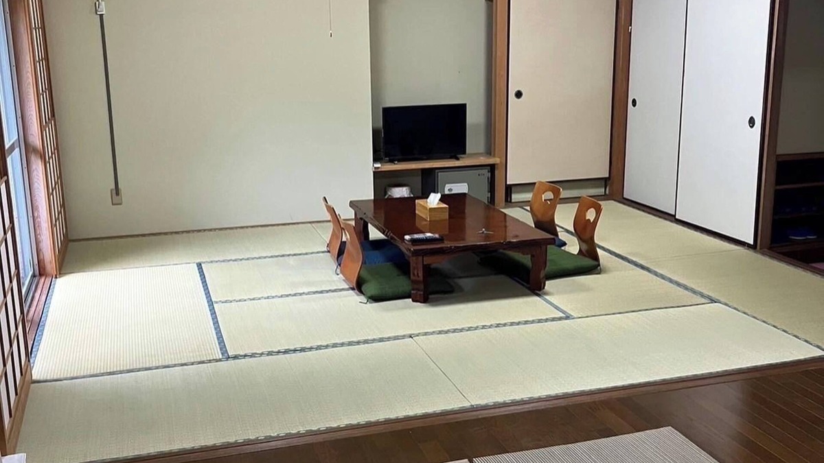 Shiso RV Rental | Saturday and Sunday Hotel room guest house ro/Shiso City Hyōgo