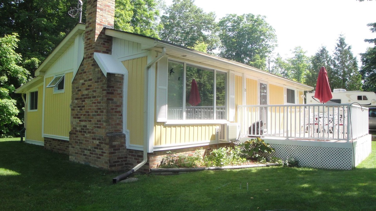 Sauble Beach Cottage | Sauble Beach cottage on a quiet residential street minutes from the beach.