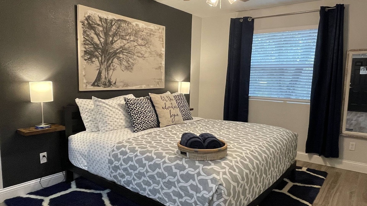 Johnson City Cottage | Sauceda Cottage at Wrenwood Ranch, King Bed
