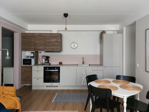 Etelainen District Apartment | Saunallinen kolmio Jätkäsaaressa
