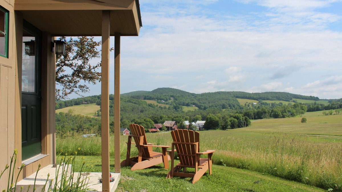 West Hartford Apartment | Savage Hart Farm Is A Small Sheep Farm With Guest Accommodations.