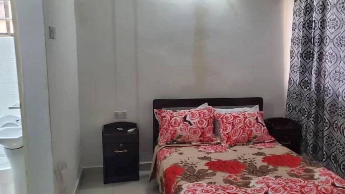 Freetown Apartment | Savagem Furnished Apartment