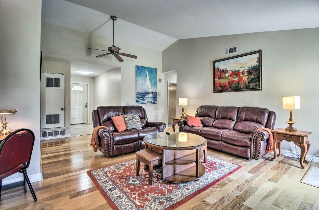 Savannah House | Savannah Escape about 11 Mi to Historic District!