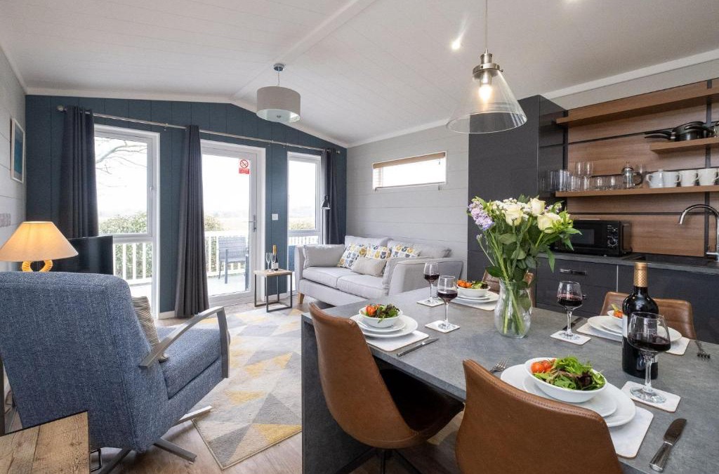 Leiston House | Savannah Lodge - Aldeburgh Coastal Cottages