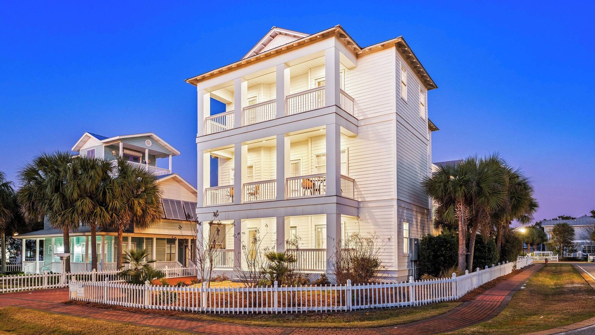 Crystal Shores House | Save!5Kings*HeatedPool*Elevator*BchGear*