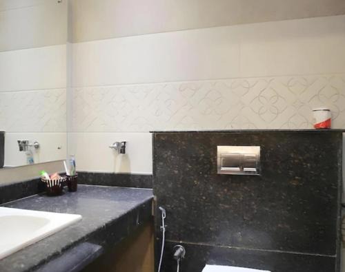 DLF Phase 3 Apartment | Saviours luxury apartments