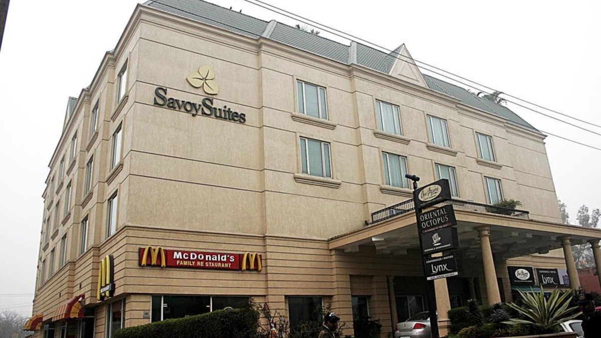Sector 16 Apartment | Savoy Suites Noida