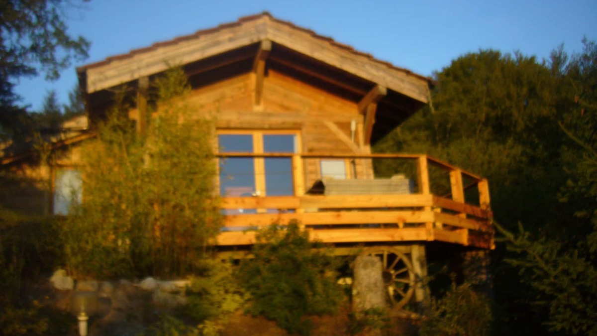 Armoy Ski Chalet | Savoyard chalet overlooking Lac LÉMAN