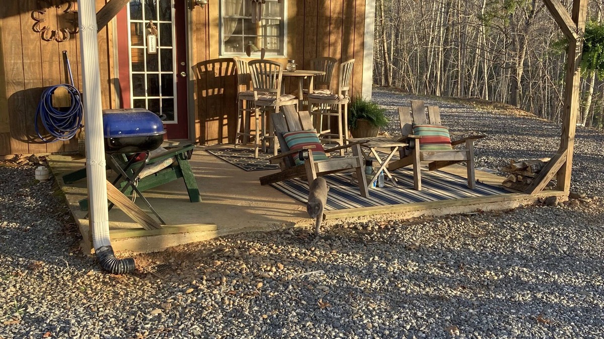 Mill Spring Cabin | Sawmill Cabin - 8 miles to TIEC