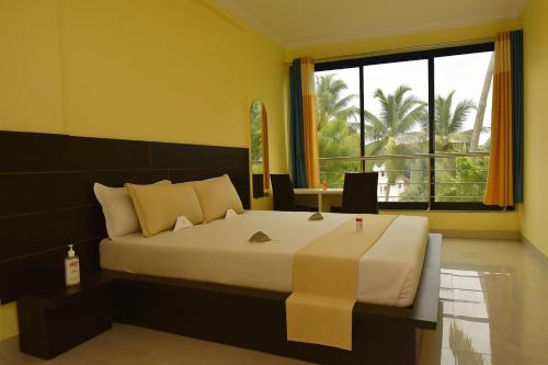 Candolim Hotel | Sawraaz Hotel at Calangute North G0A