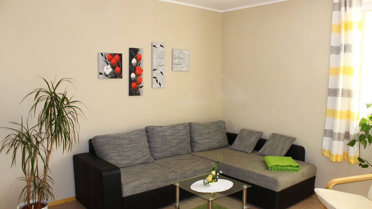 Weißig Apartment | Saxon Family Retreat