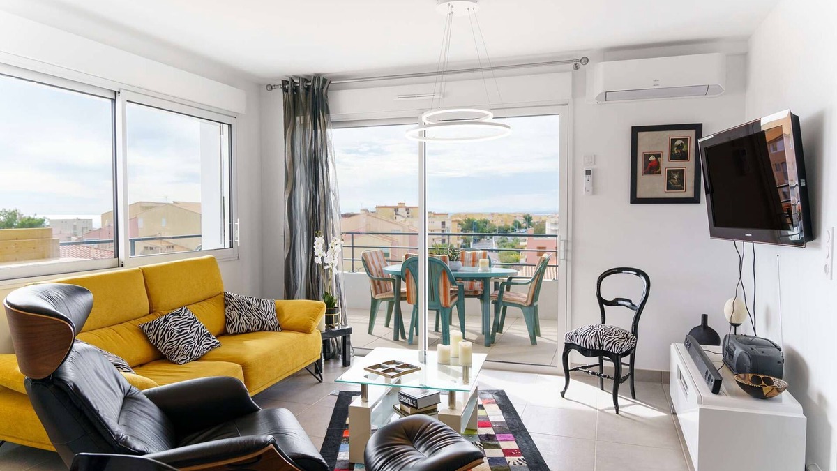 Narbonne-Plage Apartment | SB 402 - Fantastic 2 Bedroom-flat with sea view! NARBONNE-PLAGE