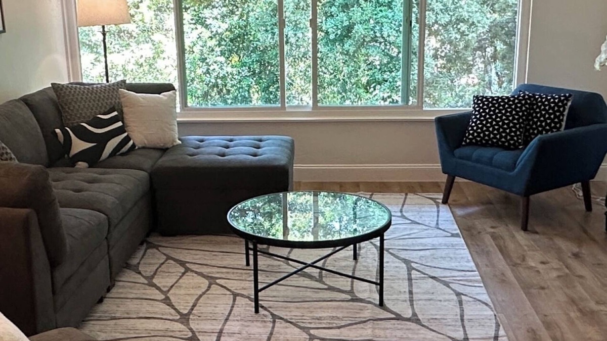 Upper East Condo | SB Mission Garden Getaway