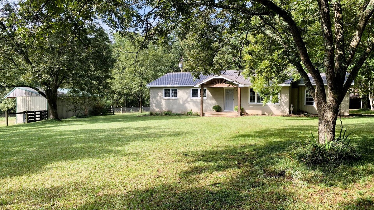 Belton Other | SC Farmstead Cottage with modern amenities and farm views