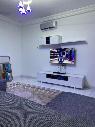 Teshie Apartment | Scandi-Afrik Villa