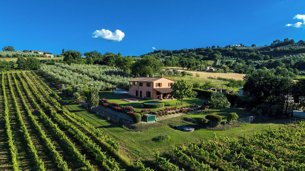 Guzman Villa | SCAPPO IN UMBRIA, Mevania
