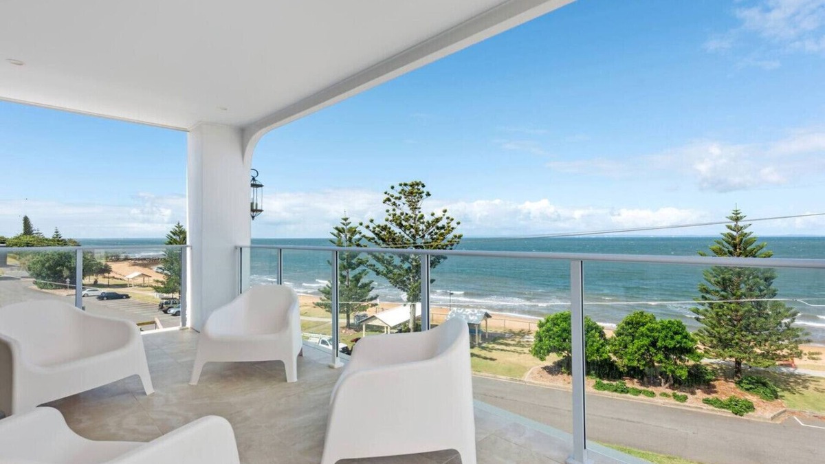 Scarborough House | Scarborough Shores - Waterfront