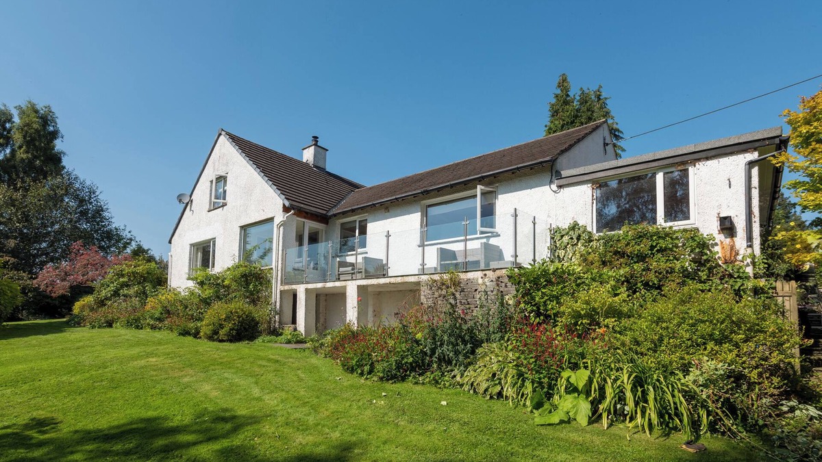 Crosthwaite House | SCARSDALE, pet friendly, luxury holiday cottage in Crosthwaite